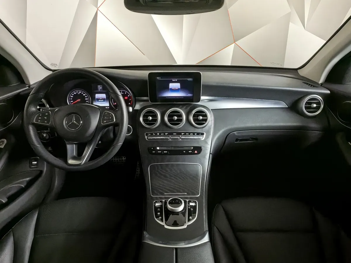 Mercedes-Benz GLC 250 9G-TRONIC 4MATIC (211 л.с.) Premium Серебристый в АВИЛОН. Слайд №14 Mercedes-Benz GLC 250 9G-TRONIC 4MATIC (211 л.с.) Premium Серебристый в АВИЛОН. Слайд №14