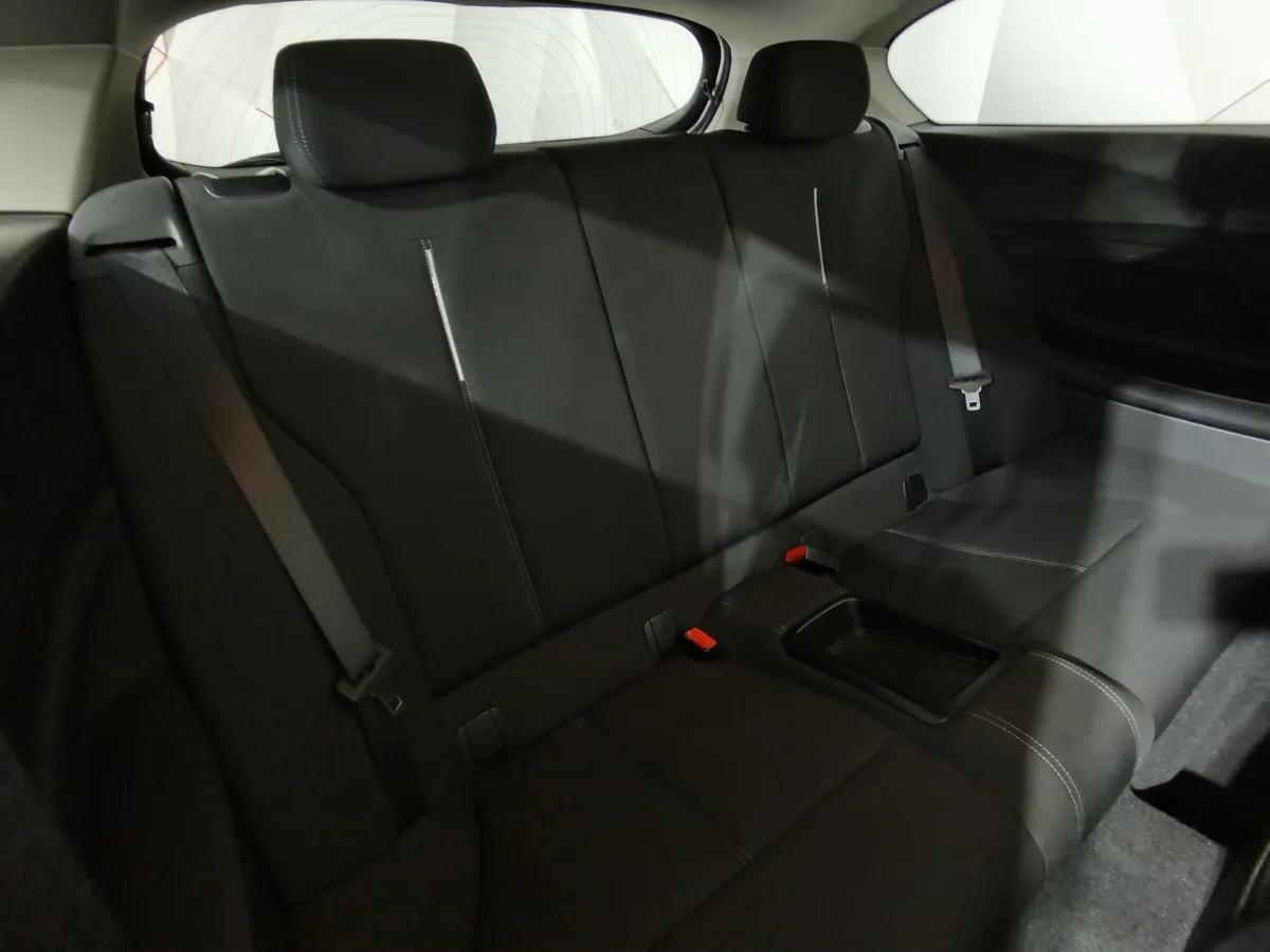 BMW 1 серия 116i AT (136 л.с.) Белый в АВИЛОН. Слайд №15