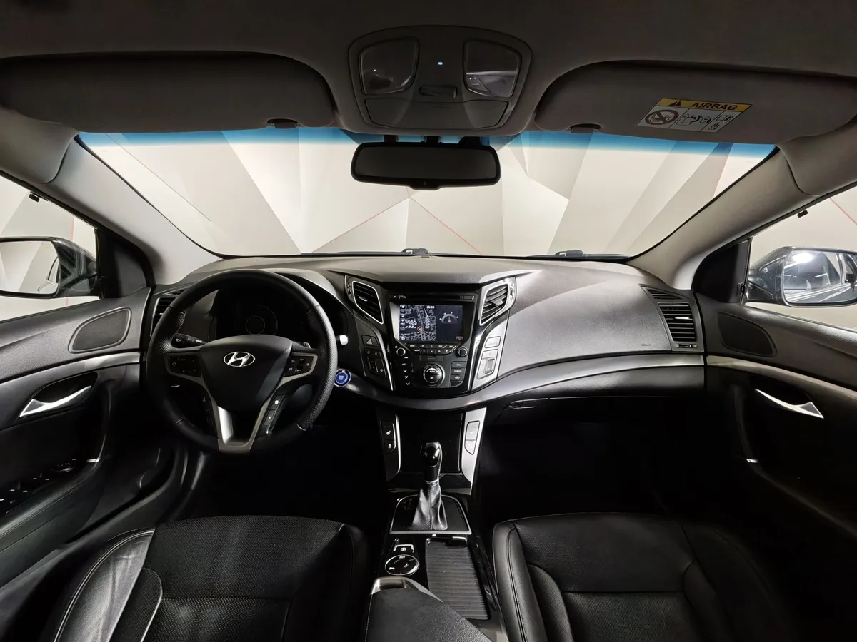 Hyundai i40 2.0 AT (150 л.с.) Business Серый в АВИЛОН. Слайд №14