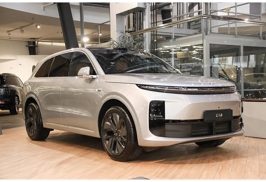 АВИЛОН - Li Auto L6 1.5 AT 4WD (150 л.с.) Max Серебристый - slide 9487961