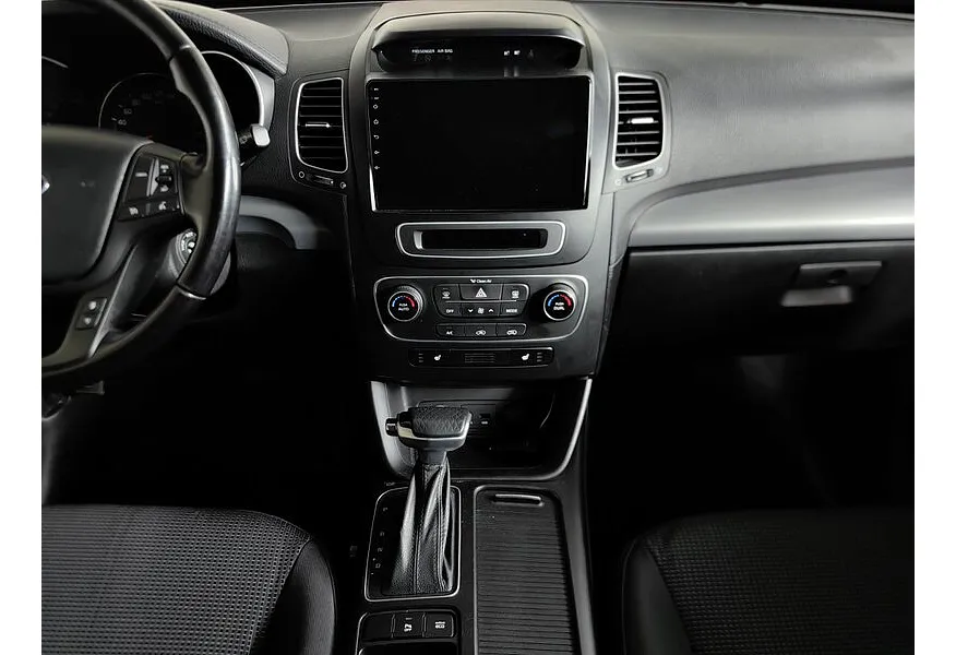 Kia Sorento 2.4 AT 4WD (175 л.с.) Comfort Коричневый в АВИЛОН. Слайд №15