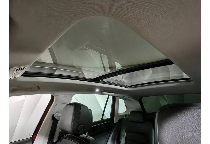 Volkswagen Tiguan 2.0 TDI 4Motion DSG (150 л.с.) Highline Красный в АВИЛОН. Слайд №22