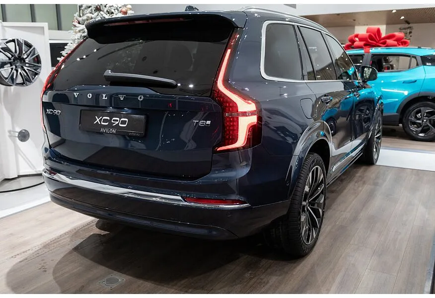 Volvo XC90 2.0 T8 plug-inhybrid AT AWD (7 мест) (455 л.с.) Ultra Bright Синий в АВИЛОН. Слайд №5
