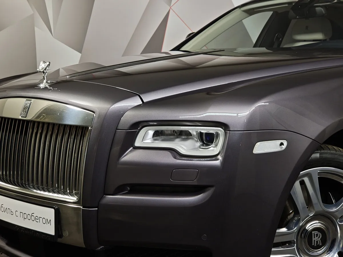 Rolls-Royce Ghost 6.6 AT (570 л.с.) Individual Серый в АВИЛОН. Слайд №10