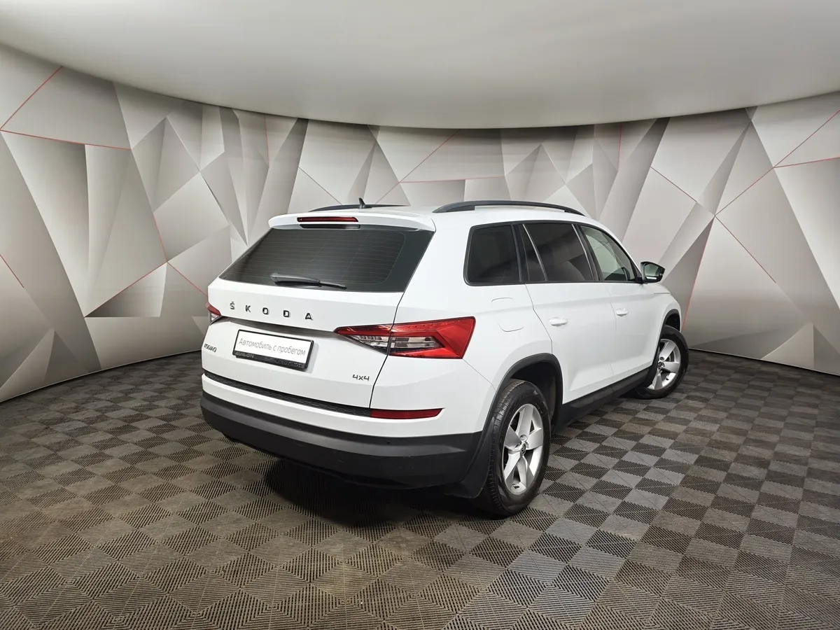 Skoda Kodiaq 1.4 TSI DSG 4X4 (150 л.с.) Белый в АВИЛОН. Слайд №2