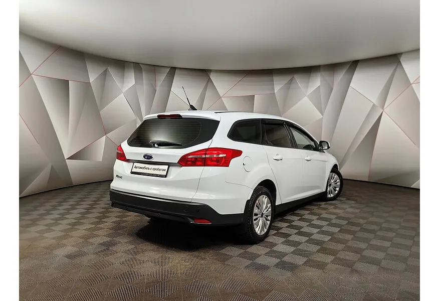 Ford Focus 1.6 PowerShift (105 л.с.) Trend Белый в АВИЛОН. Слайд №2