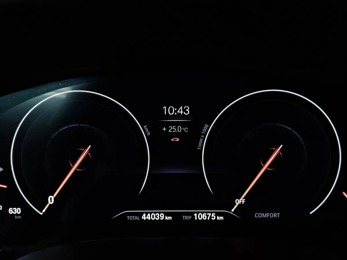 BMW 5 серия 530i xDrive Steptronic (249 л.с.) Черный в АВИЛОН. Слайд №13 BMW 5 серия 530i xDrive Steptronic (249 л.с.) Черный в АВИЛОН. Слайд №13