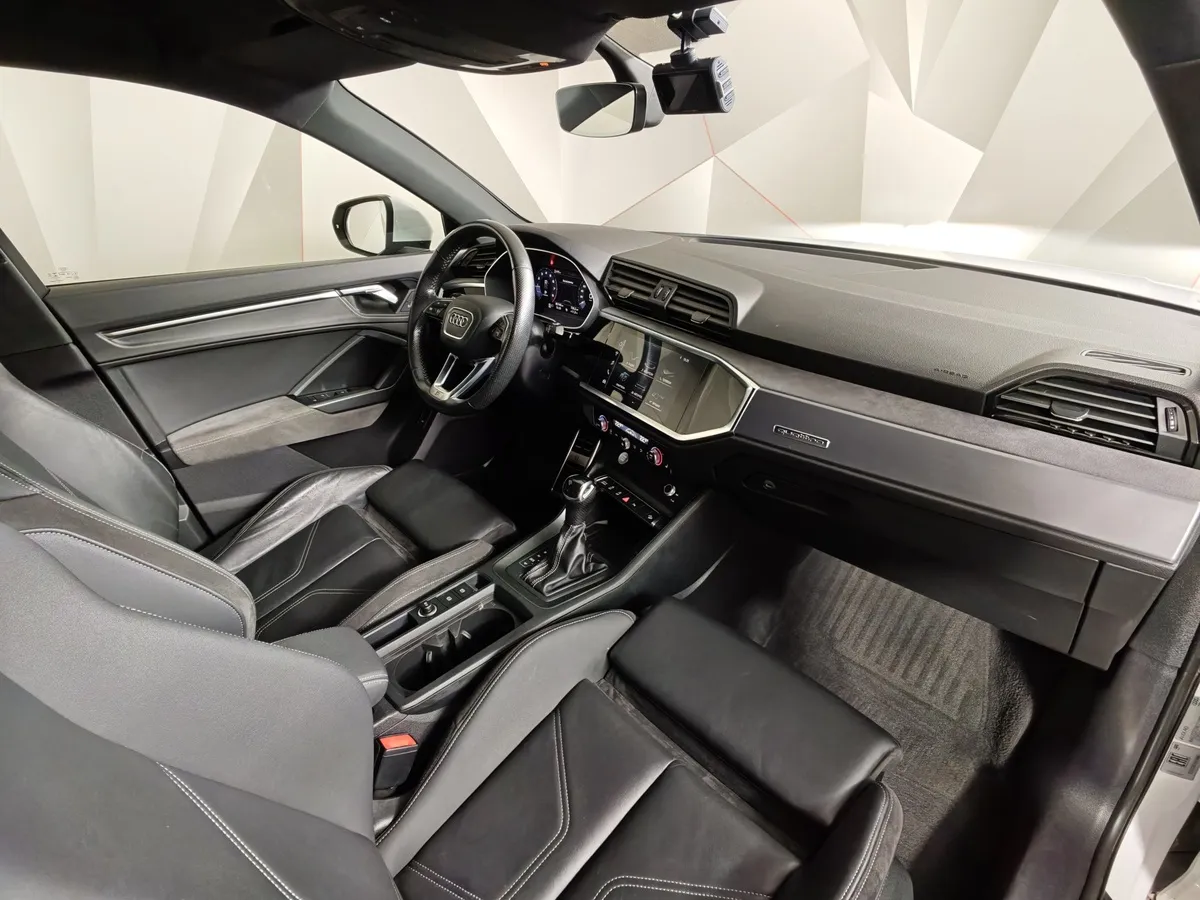 Audi Q3 2.0 TFSI S tronic quattro (180 л.с.) Design Белый в АВИЛОН. Слайд №13