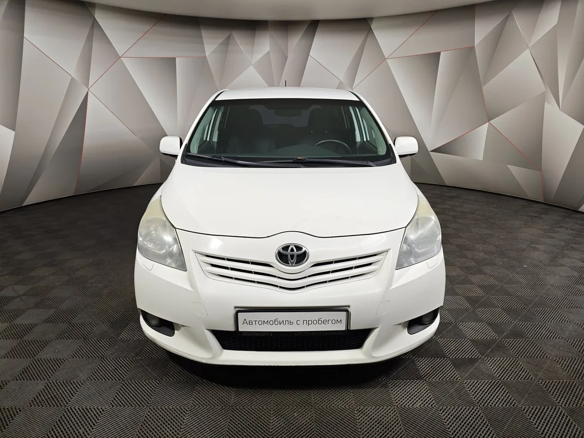 Toyota Verso 1.8 CVT (150 л.с.) Белый в АВИЛОН. Слайд №7