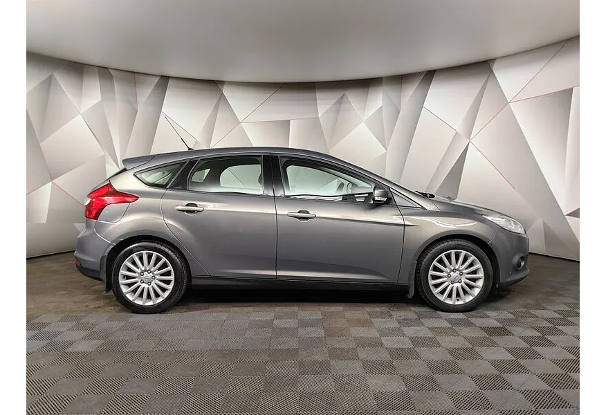 Ford Focus 1.6 MT (125 л.с.) Trend Коричневый в АВИЛОН. Слайд №4