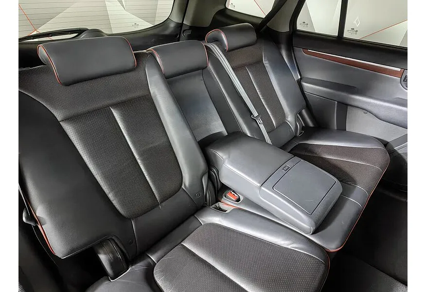 Hyundai Santa Fe 2.2 CRDi AT (153 л.с.) Серый в АВИЛОН. Слайд №17