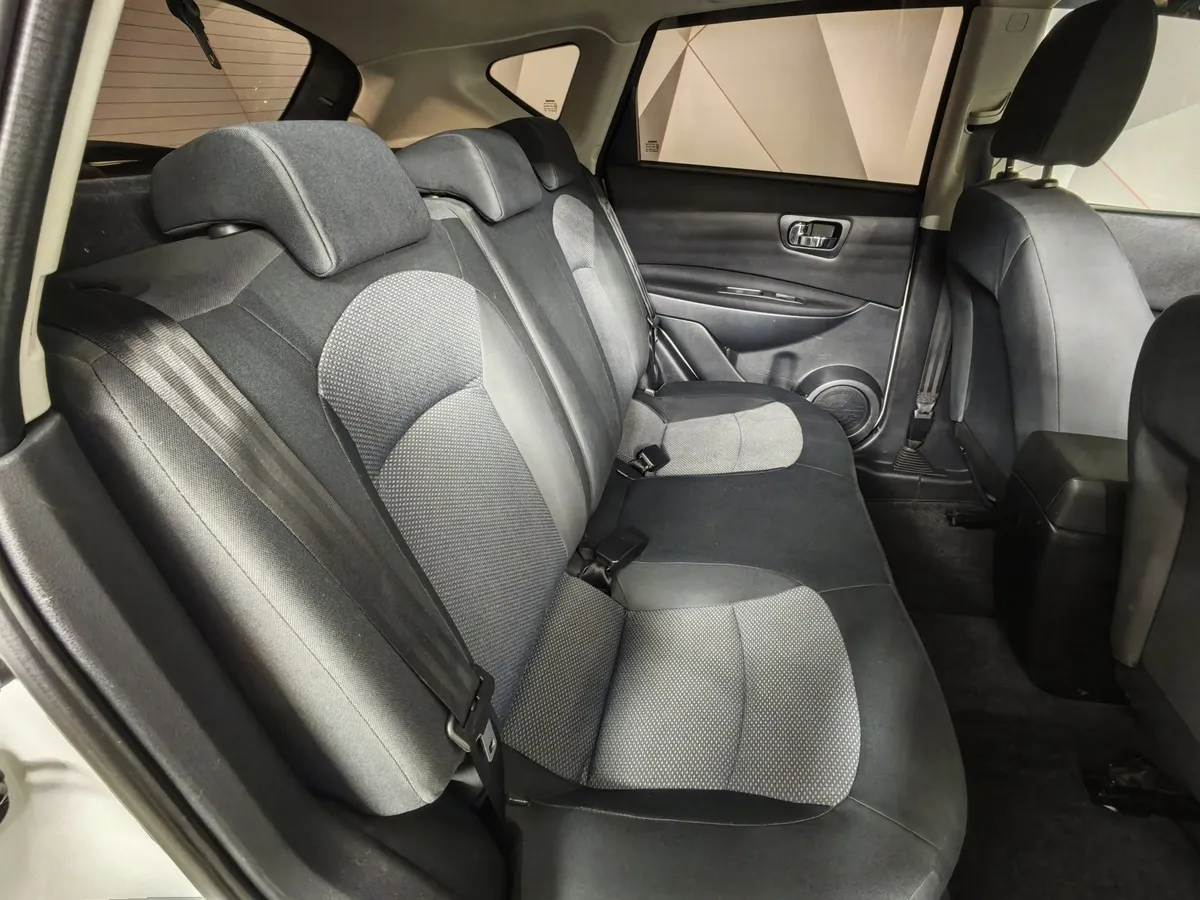 Nissan Qashqai 1.6 MT FWD (115 л.с.) Белый в АВИЛОН. Слайд №13