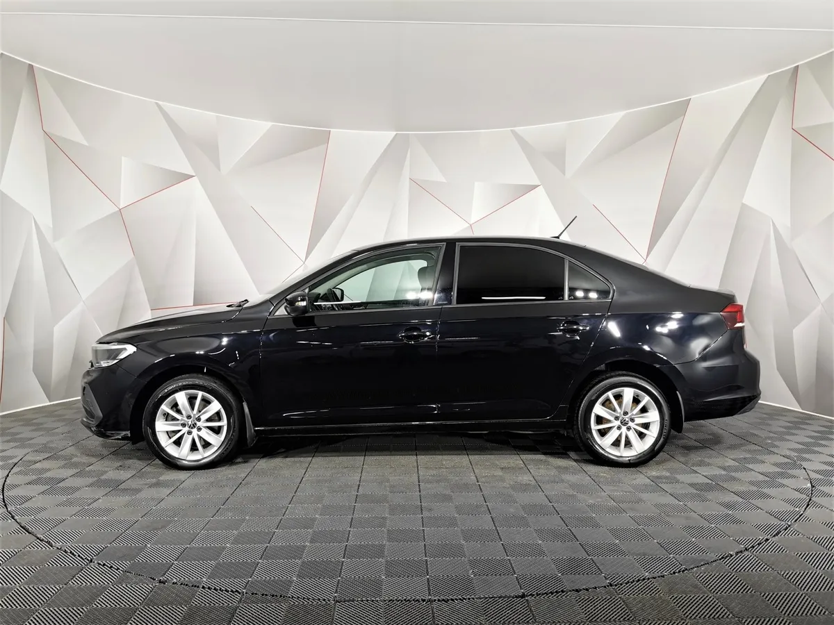 Volkswagen Polo 1.6 MPI AT (110 л.с.) Status Черный в АВИЛОН. Слайд №5