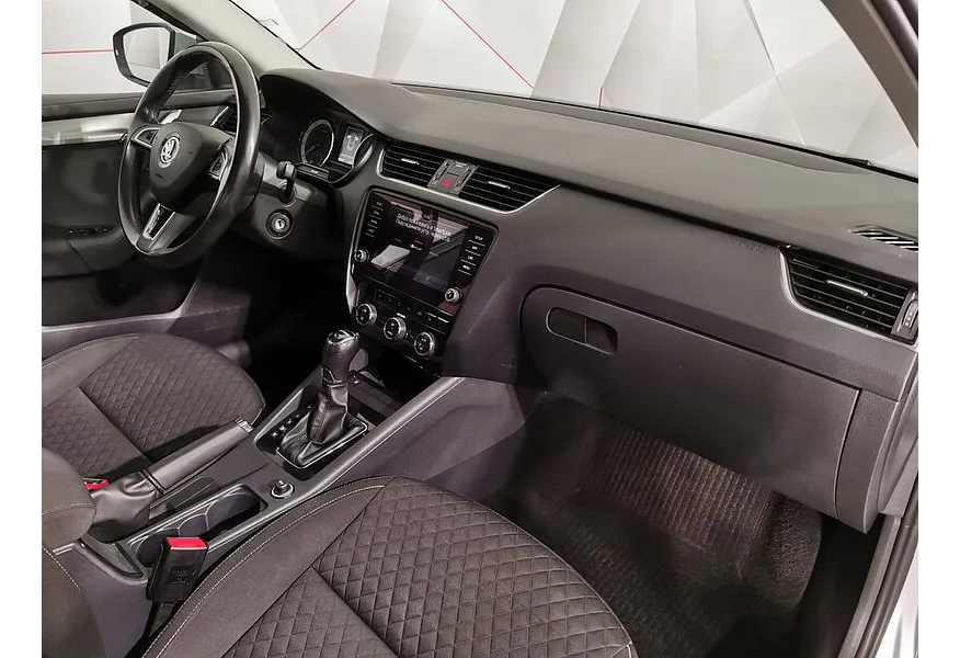 Skoda Octavia 1.6 AT (110 л.с.) Серебристый в АВИЛОН. Слайд №14
