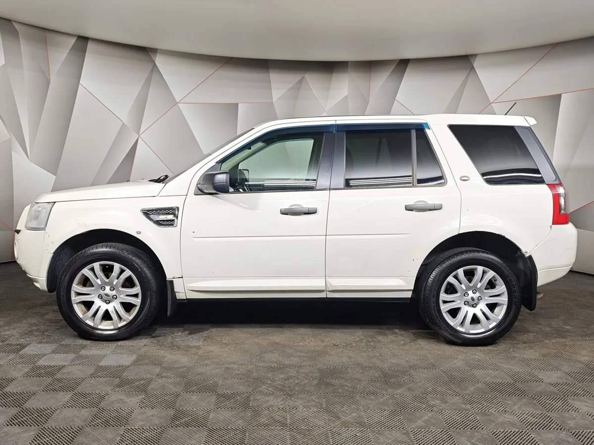 Land Rover Freelander 2.2 TD AT (160 л.с.) Белый в АВИЛОН. Слайд №5
