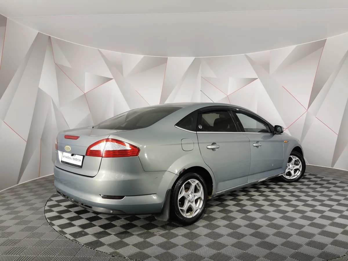 Ford Mondeo 2.0 MT (145 л.с.) Серый в АВИЛОН. Слайд №2