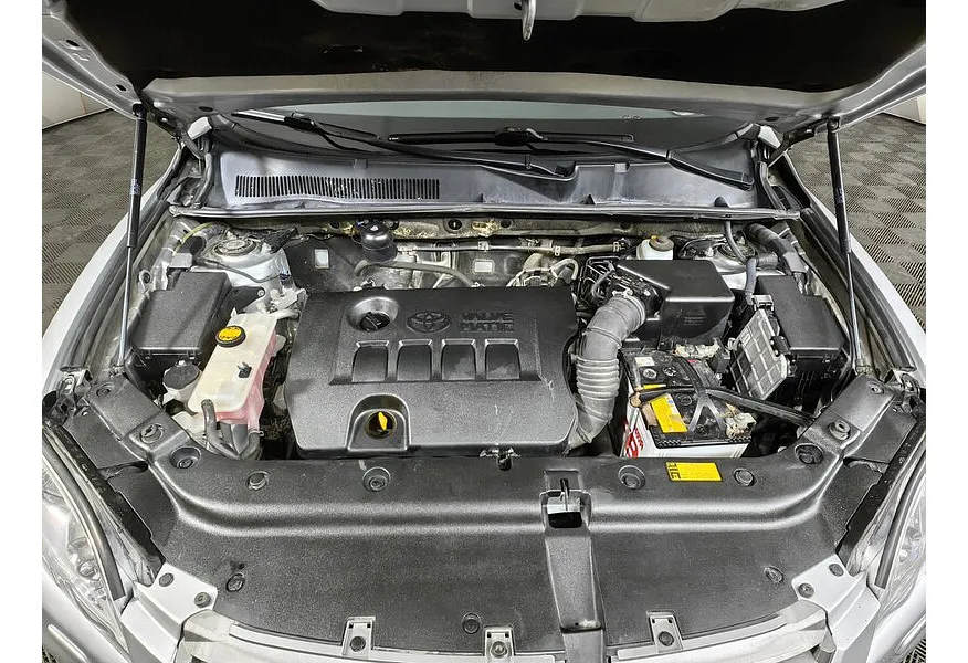 Toyota RAV4 2.0 CVT (158 л.с.) Серебристый в АВИЛОН. Слайд №11