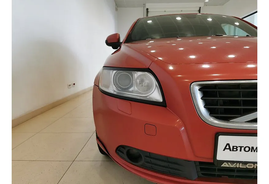 Volvo S40 2.0 Powershift (145 л.с.) Оранжевый в АВИЛОН. Слайд №10