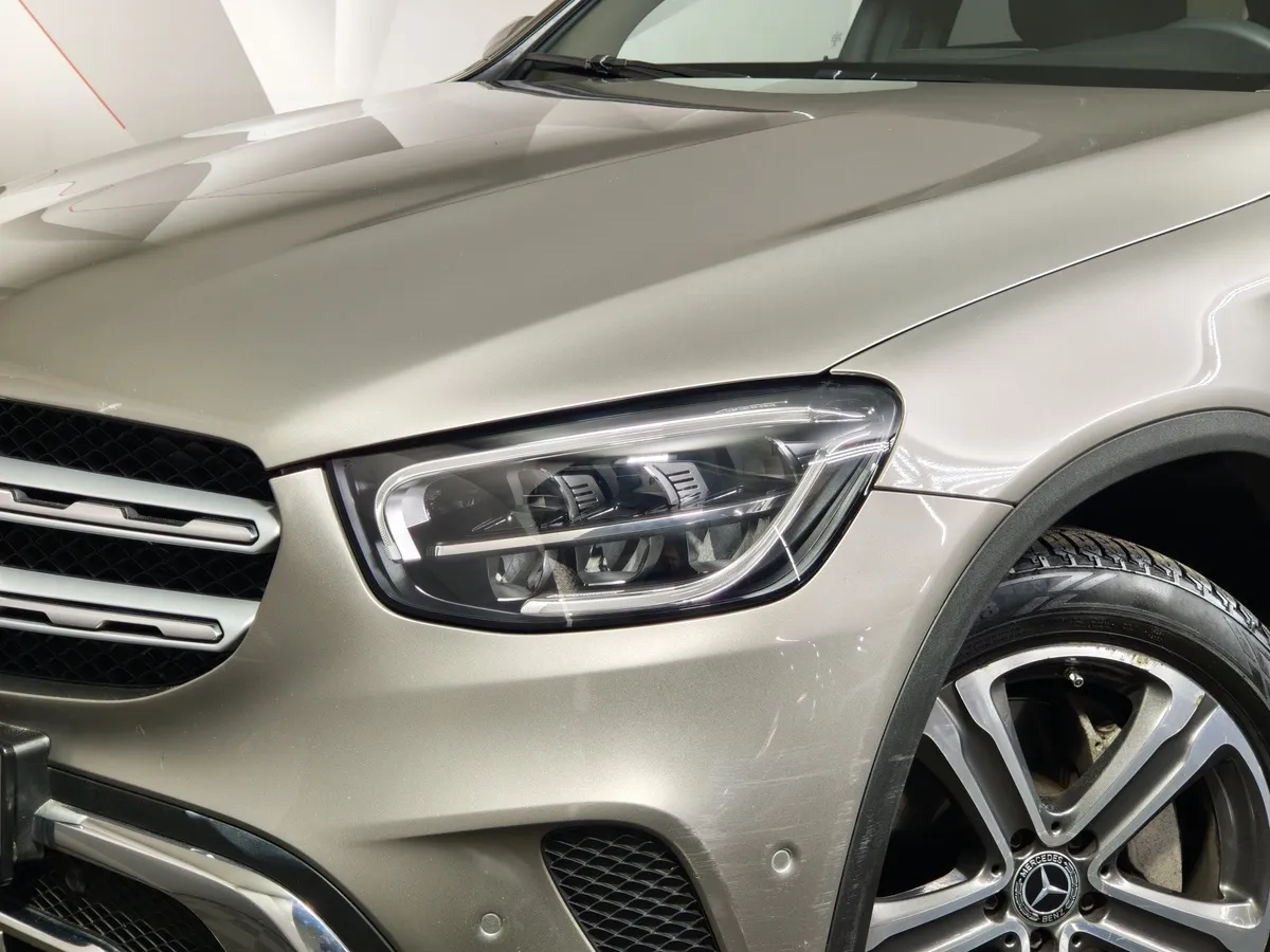 Mercedes-Benz GLC 200 9G-TRONIC 4MATIC (197 л.с.) Premium Серый в АВИЛОН. Слайд №10