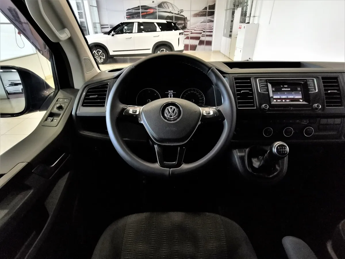 Volkswagen Caravelle 2.0 TDI MT L1 (140 л.с.) Comfortline Коричневый в АВИЛОН. Слайд №19