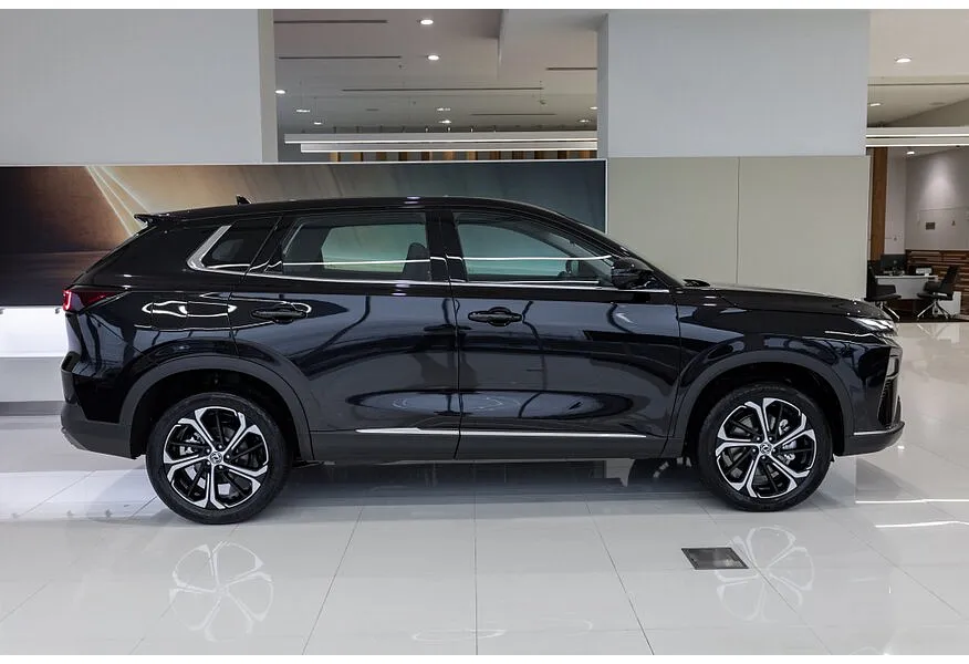 Dongfeng Huge 1.5 AMT FWD (197 л.с.) Executive Черный в АВИЛОН. Слайд №2