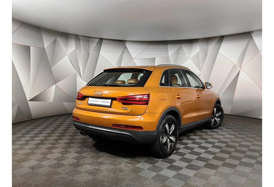 Audi Q3 2.0 TFSI quattro S tronic (211 л.с.) Оранжевый в АВИЛОН. Слайд №2
