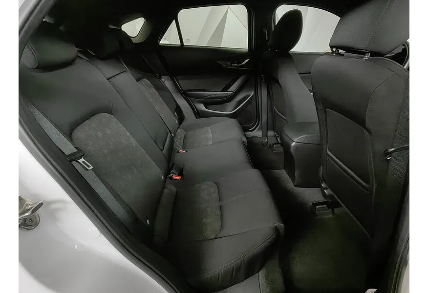 Mazda CX-4 2.0 AT (158 л.с.) High Белый в АВИЛОН. Слайд №16