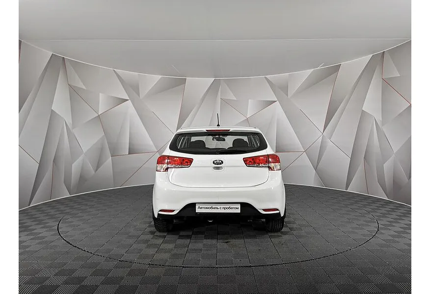 Kia Rio 1.6 AT (123 л.с.) Белый в АВИЛОН. Слайд №8