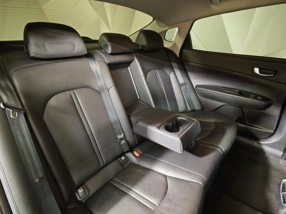 Kia Optima 2.0 AT (150 л.с.) Белый в АВИЛОН. Слайд №17