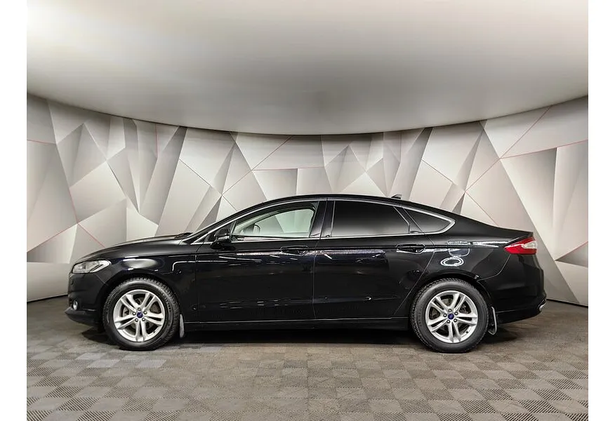 Ford Mondeo 2.0 EcoBoost AT (199 л.с.) Titanium Черный в АВИЛОН. Слайд №5