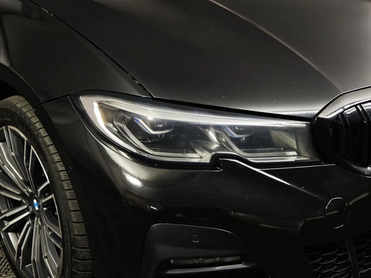 BMW 3 серия 320i xDrive (184 л.с.) Черный в АВИЛОН. Слайд №8