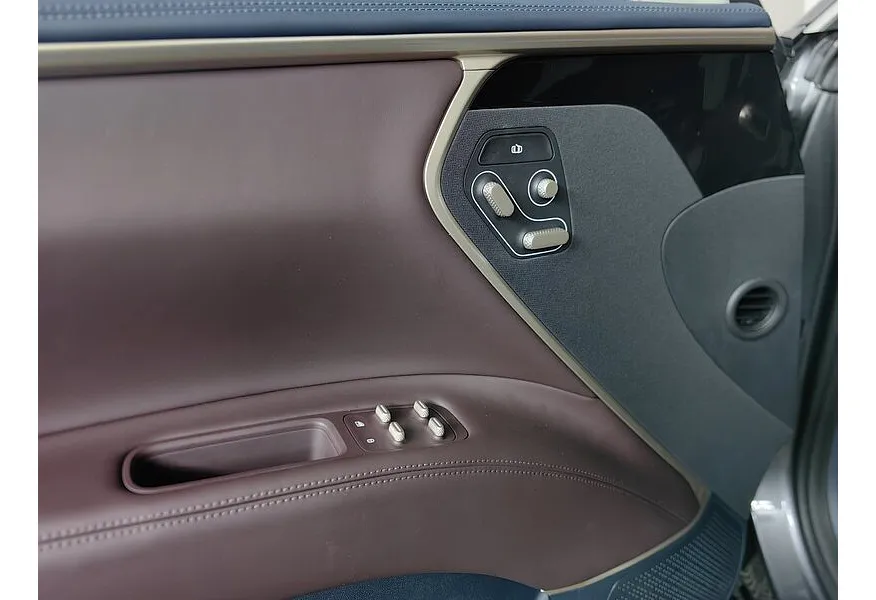 Avatr 11 Long Range Dual Motor AT 4WD (309 л.с.)  Luxury Edition  Серый в АВИЛОН. Слайд №20