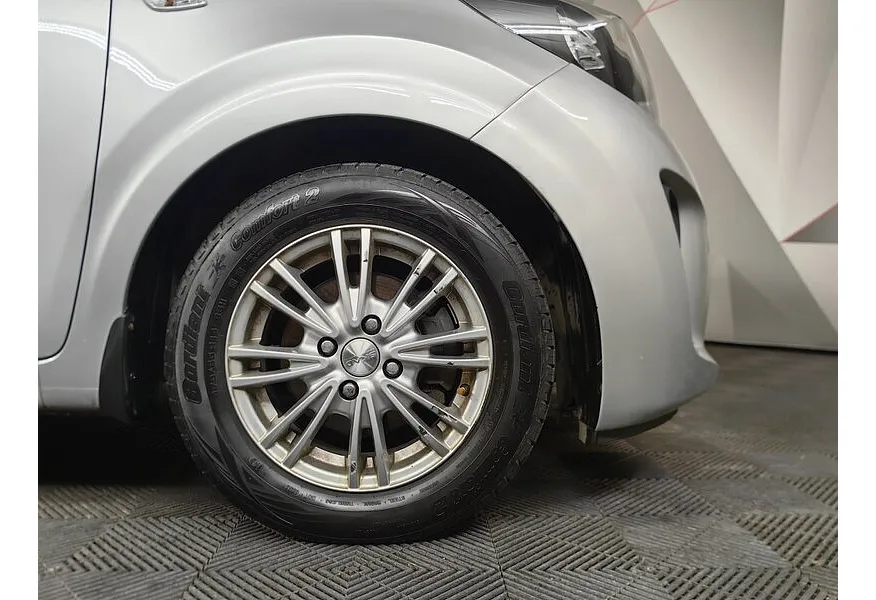 Kia Picanto 1.0 MT (67 л.с.) Comfort Серый в АВИЛОН. Слайд №17