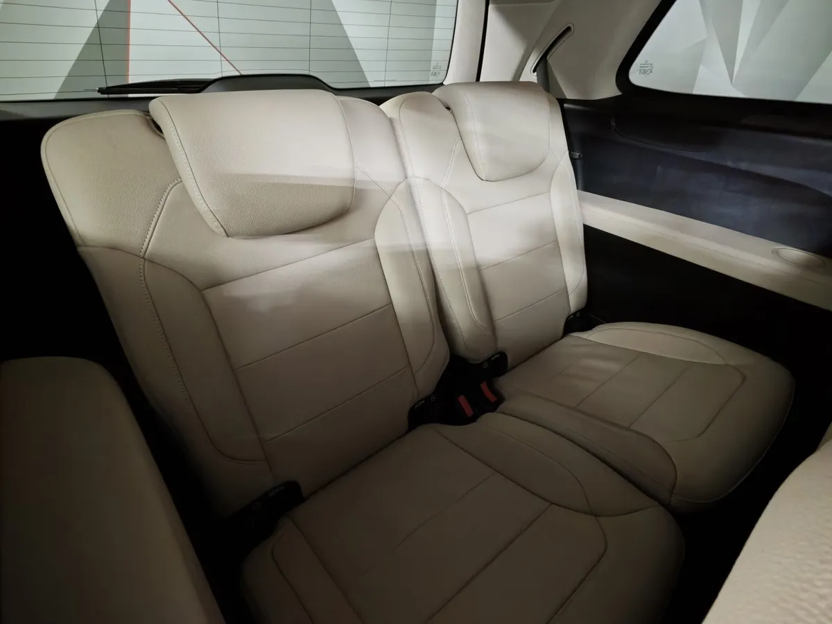 Mercedes-Benz GLS 350 d 4MATIC 9G-TRONIC (249 л.с.) Особая серия Синий в АВИЛОН. Слайд №24