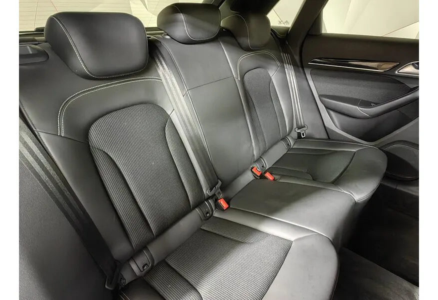 Audi Q3 2.0 TFSI S tronic quattro (180 л.с.) Sport Серый в АВИЛОН. Слайд №17