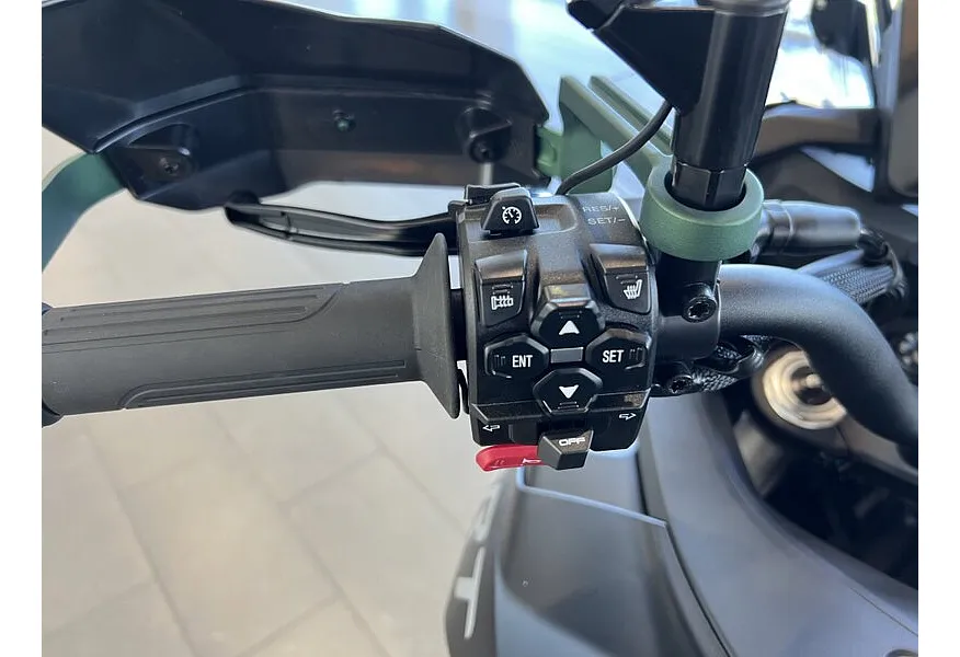 QJMOTOR SRT 900SX 900 см³ (95 л.с.) (95) 904 в АВИЛОН. Слайд №11 QJMOTOR SRT 900SX 900 см³ (95 л.с.) (95) 904 в АВИЛОН. Слайд №11