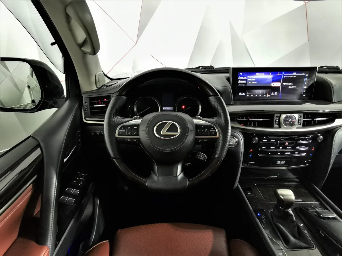 Lexus LX 570 AT (367 л.с.) Синий в АВИЛОН. Слайд №19