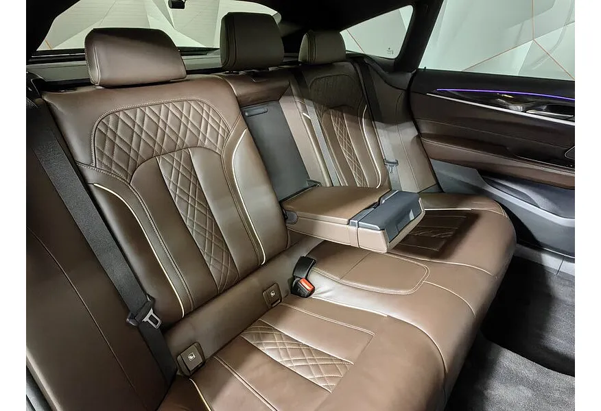 BMW 6 серия 640d xDrive Steptronic (320 л.с.) M Sport Pro Черный в АВИЛОН. Слайд №14