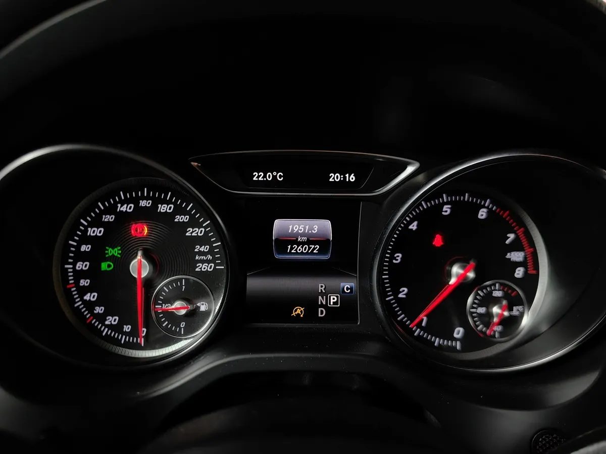 Mercedes-Benz GLA 200 7G-DCT (150 л.с.) Особая серия Серый в АВИЛОН. Слайд №18