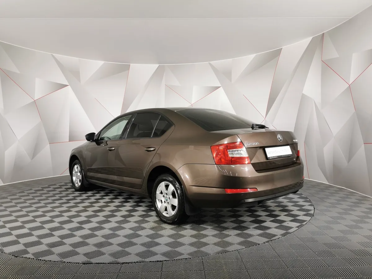 Skoda Octavia 1.6 MPI AT (110 л.с.) Коричневый в АВИЛОН. Слайд №4
