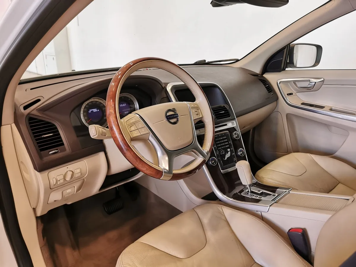 Volvo XC60 2.4 D Geartronic AWD (163 л.с.) Белый в АВИЛОН. Слайд №18
