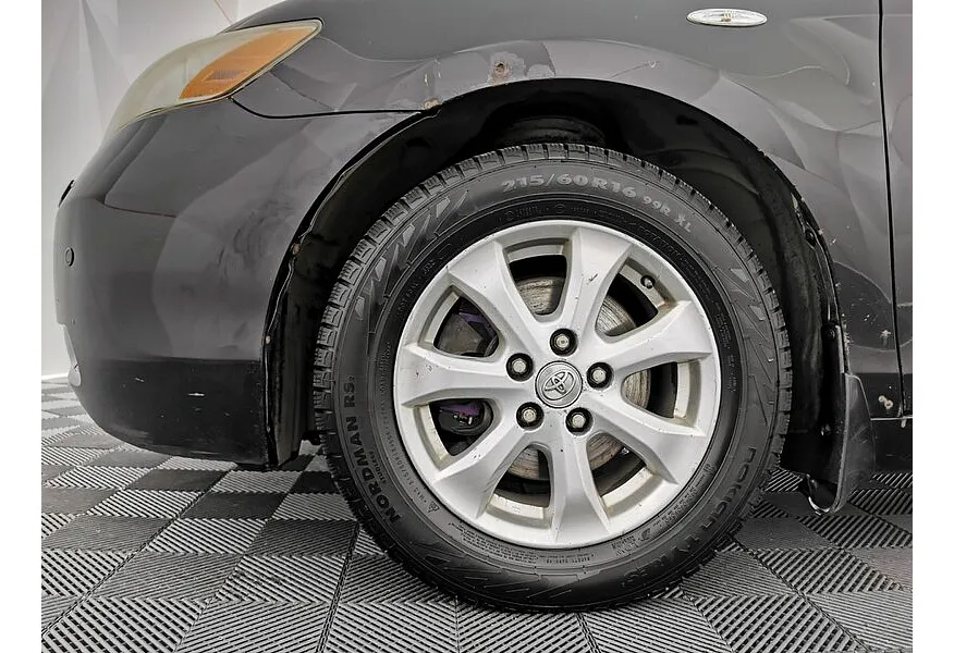 Toyota Camry 2.4 VVT-i AT (167 л.с.) Черный в АВИЛОН. Слайд №9