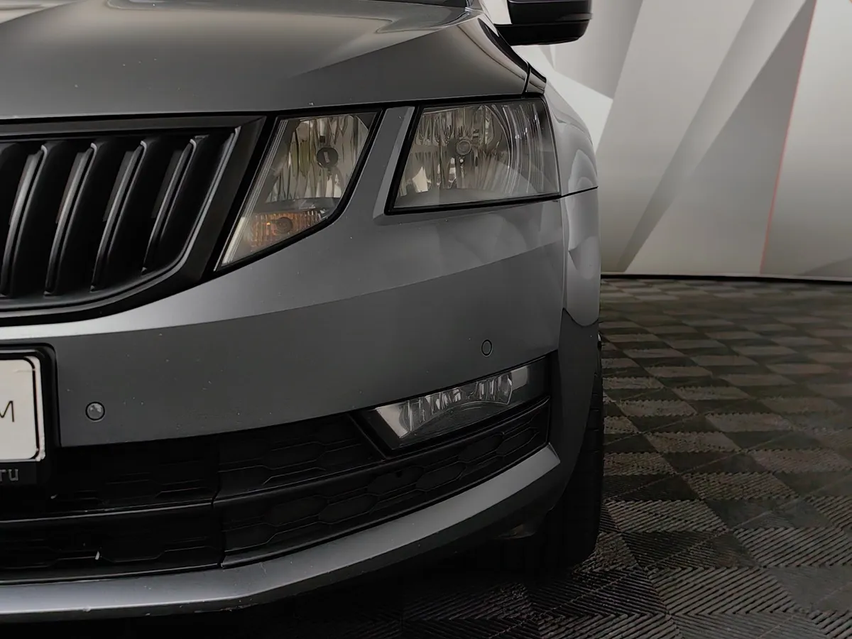 Skoda Octavia 1.8 TSI DSG (180 л.с.) Серый в АВИЛОН. Слайд №10