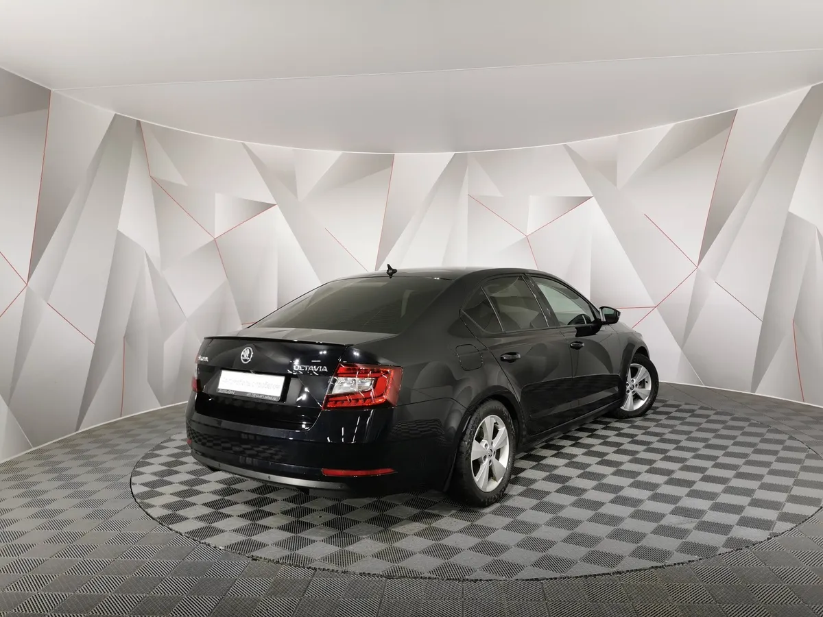 Skoda Octavia 1.8 TSI DSG (180 л.с.) Style Черный в АВИЛОН. Слайд №2