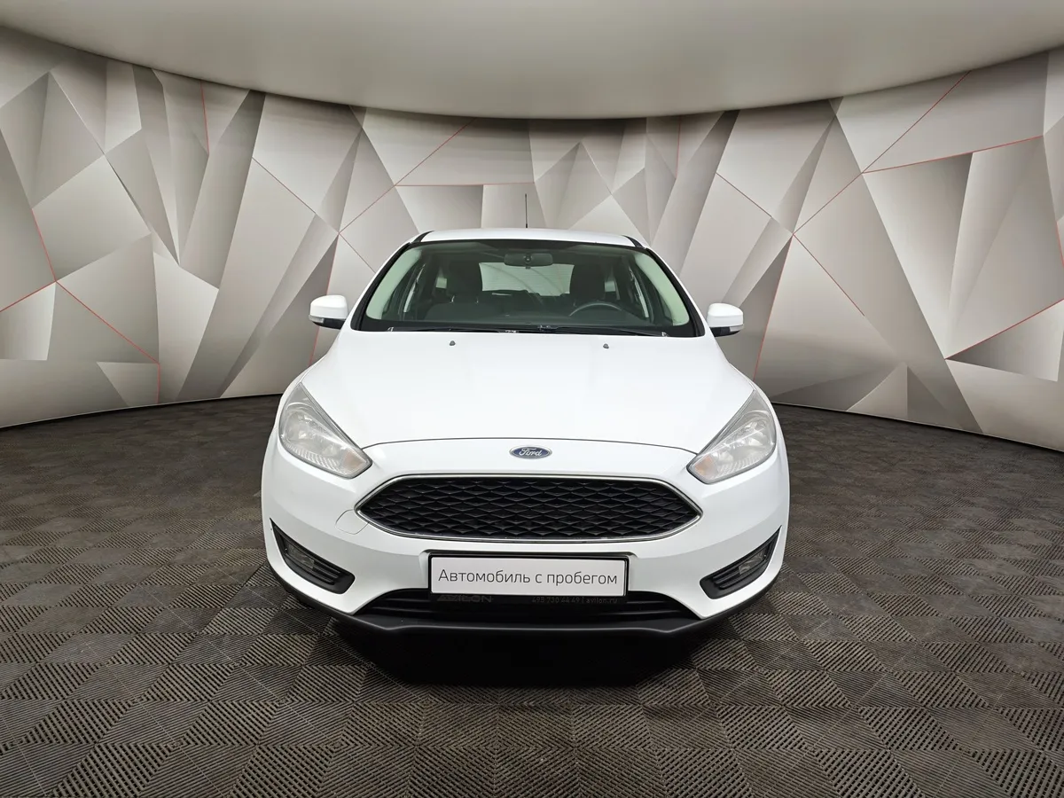 Ford Focus 1.6 PowerShift (105 л.с.) Trend Белый в АВИЛОН. Слайд №7