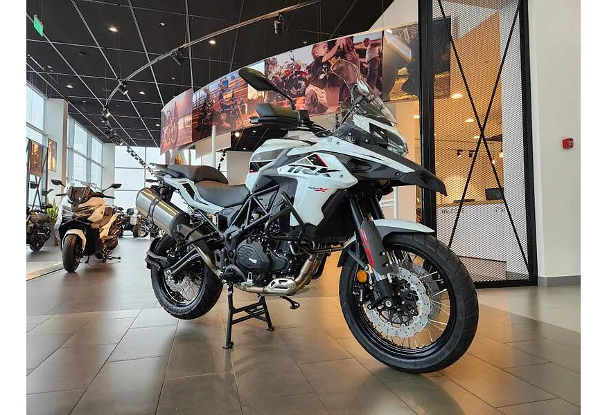 Benelli TRK 502 X 500 см³ (48 л.с.) 500 Комбинированный в АВИЛОН. Слайд №2