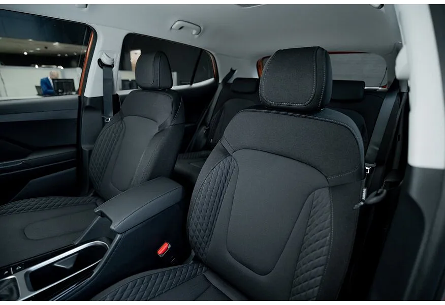 Solaris HC 1.6 MT 2WD (123 л.с.) Classic Оранжевый в АВИЛОН. Слайд №6