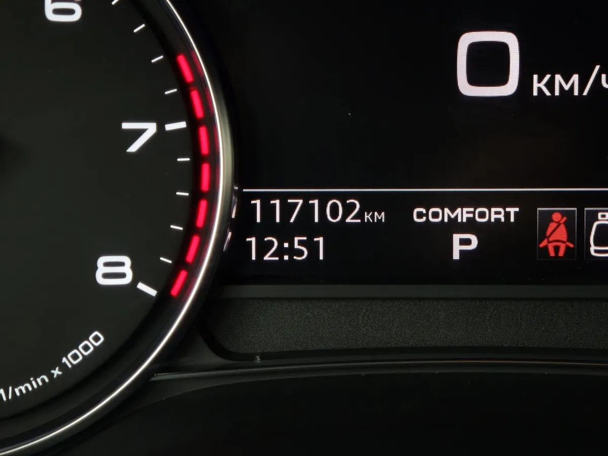 Audi A6 55 TFSI S tronic quattro (340 л.с.) Sport Черный в АВИЛОН. Слайд №18