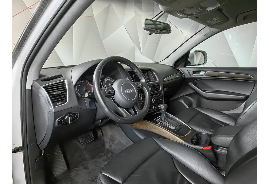 Audi Q5 2.0 TDI S tronic quattro (177 л.с.) Белый в АВИЛОН. Слайд №14