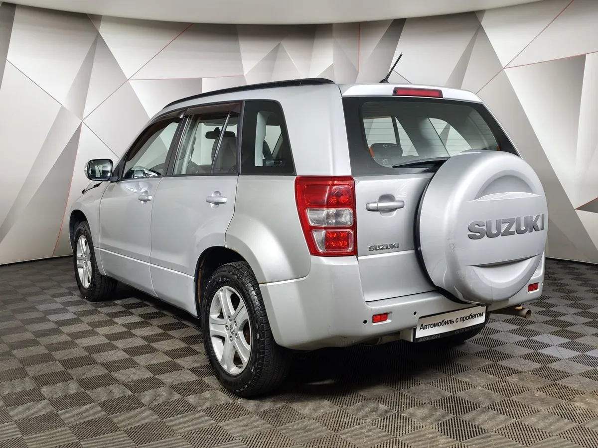 Suzuki Grand Vitara 2.4 AT AWD (169 л.с.) Серебристый в АВИЛОН. Слайд №4